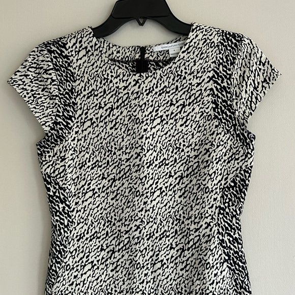 DVF DIANE VON FURSTENBERG Pele Snake Wave Jacquard Dress Office Cocktail Size 6 - Picture 4 of 15